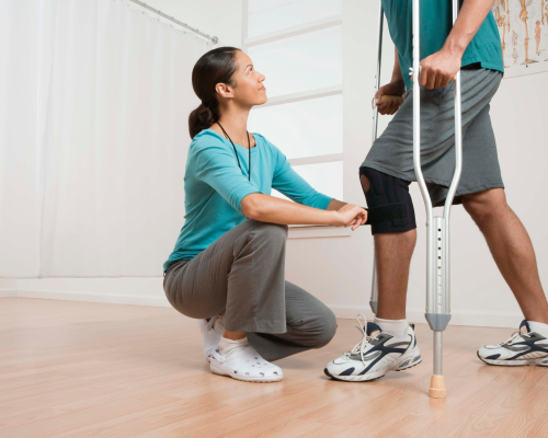 We hire physical therapist